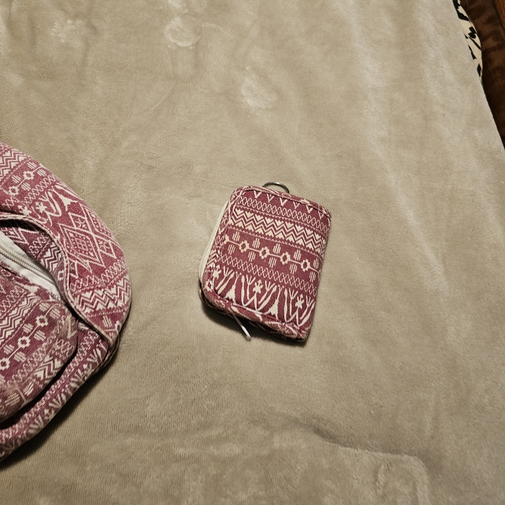 KAVU - Picture 2 of 7
